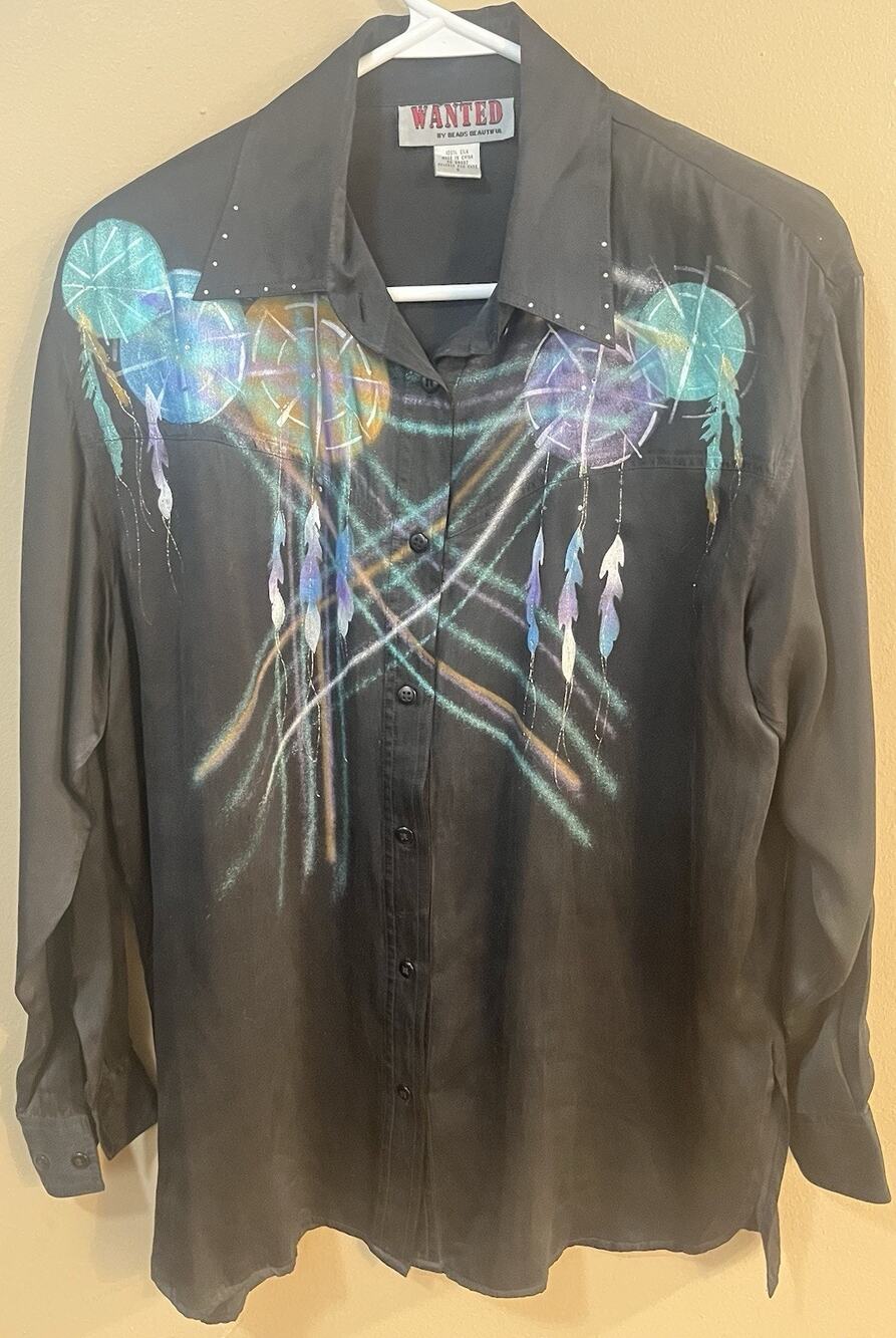 Wanted by Beads Beautiful 100% Silk Blouse Womens S Blk Dreamcatcher Graphic EUC